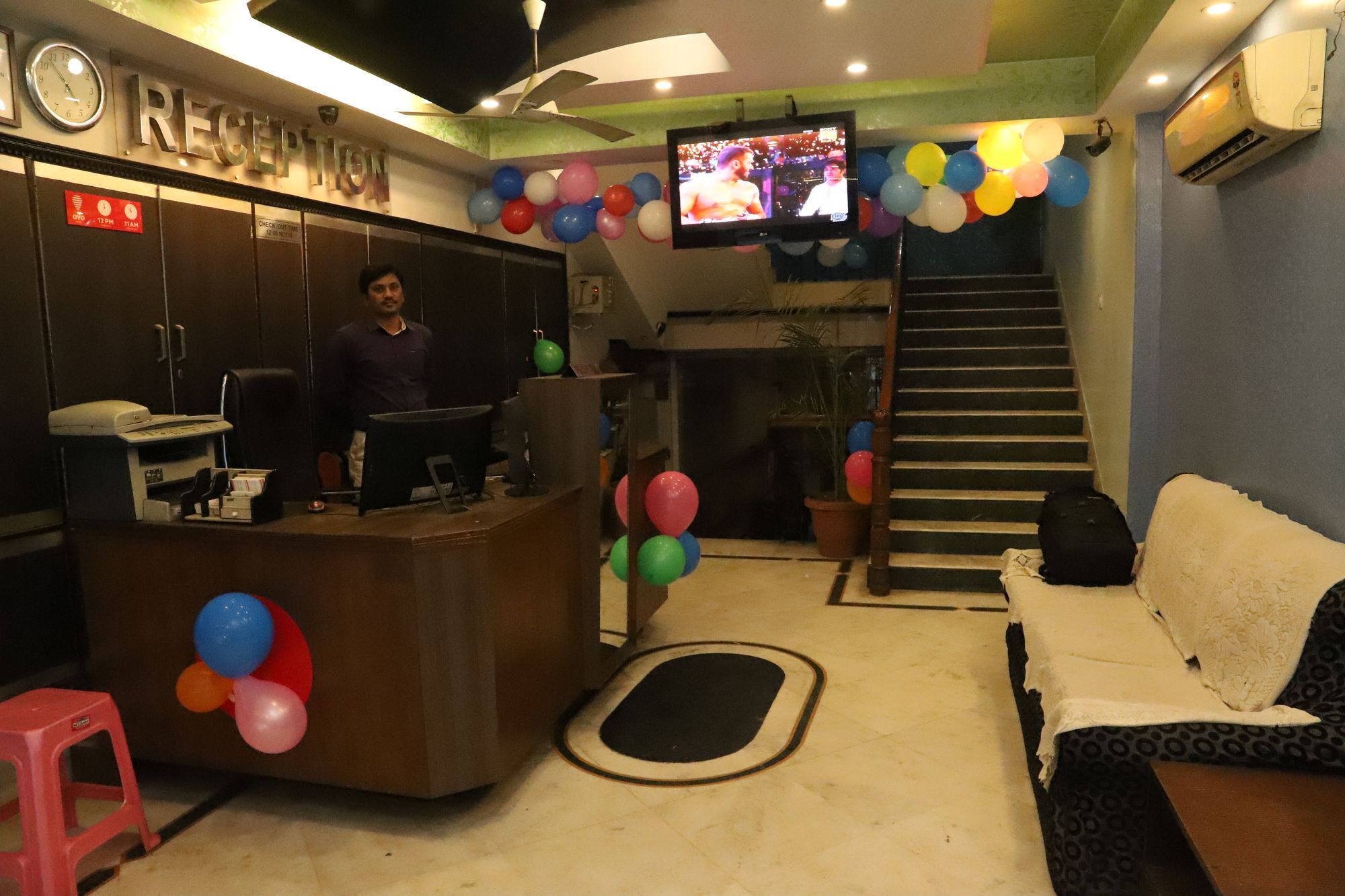 Airport Hotel Aerocity Inn Nueva Delhi Exterior foto